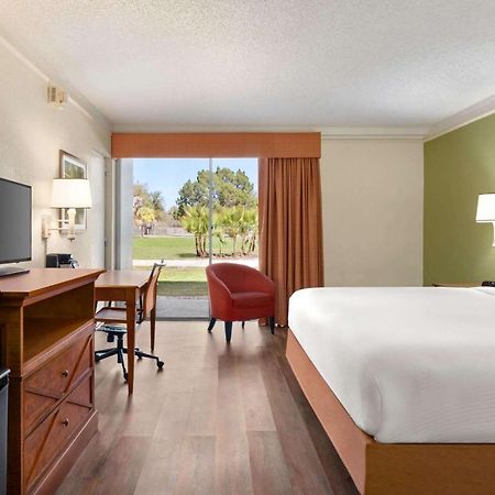 Baymont By Wyndham Daytona Beach - Intl Speedway Buitenkant foto