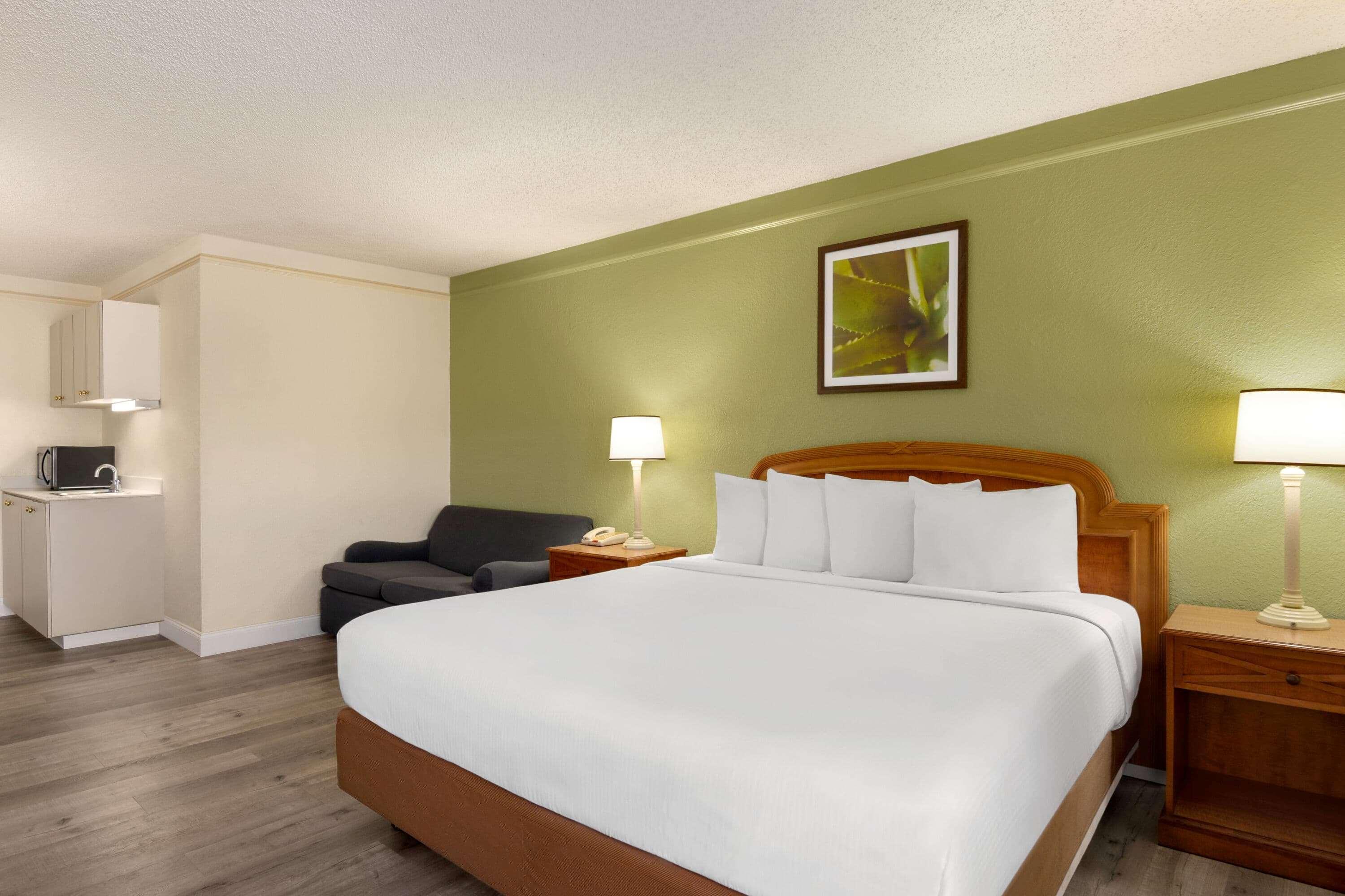 Baymont By Wyndham Daytona Beach - Intl Speedway Buitenkant foto