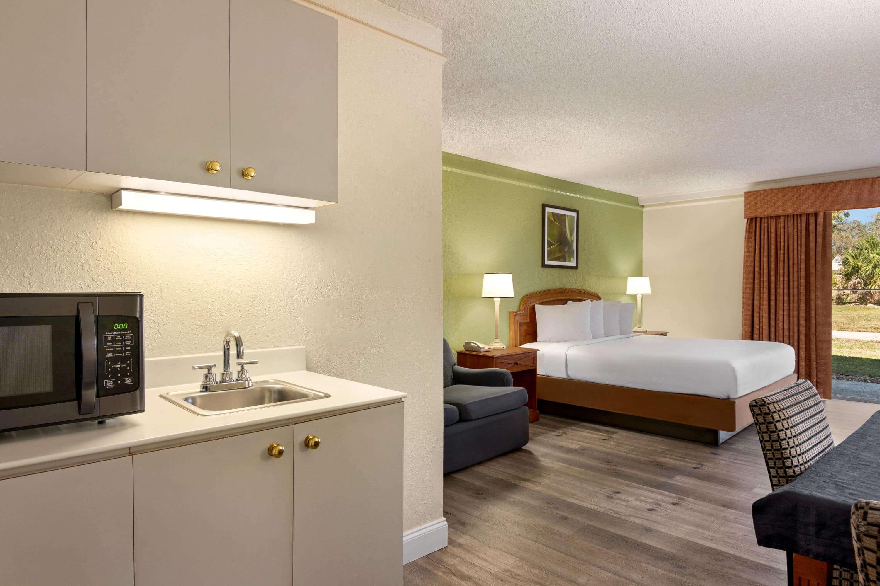 Baymont By Wyndham Daytona Beach - Intl Speedway Buitenkant foto