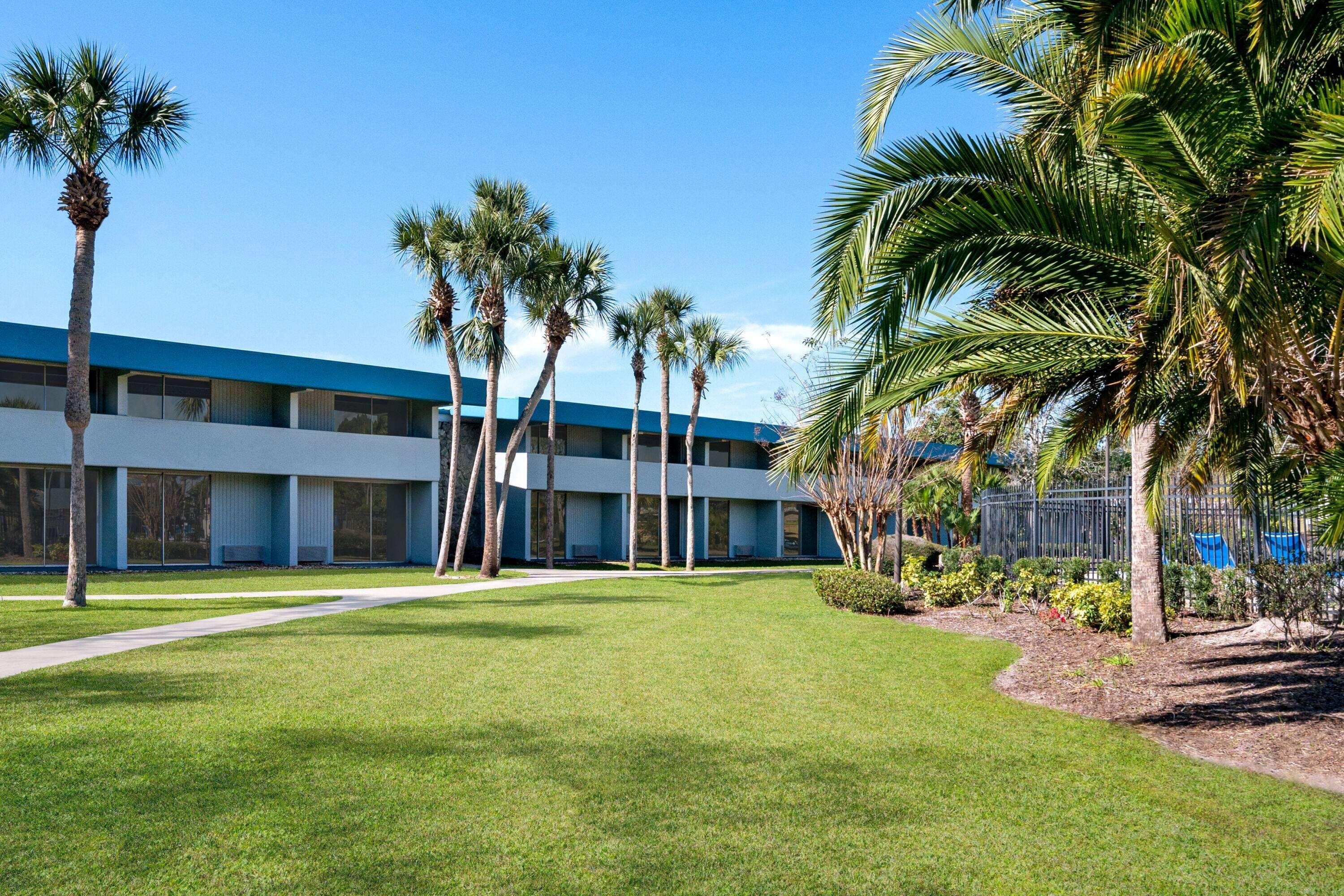 Baymont By Wyndham Daytona Beach - Intl Speedway Buitenkant foto