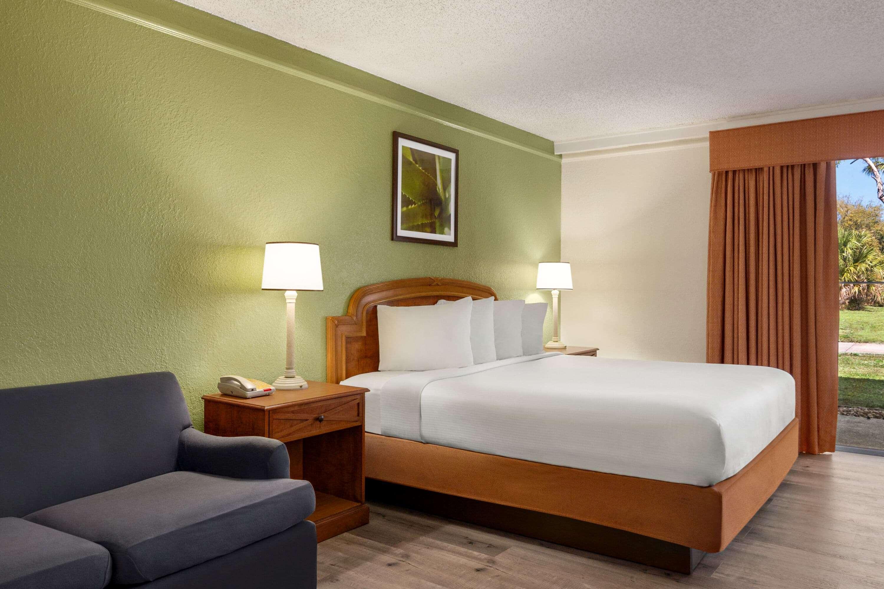 Baymont By Wyndham Daytona Beach - Intl Speedway Buitenkant foto